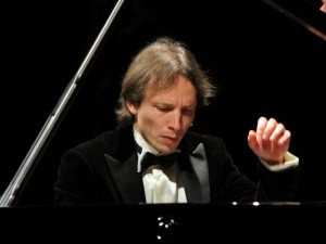 Roustem Saitkoulov, un pianiste virtuose au CNRR