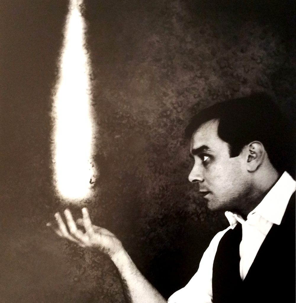 Une œuvre d'Yves Klein : le Mur de feu