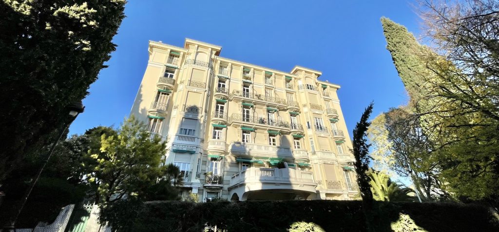 Palais-Victoria-residence-Nice-Cimiez-
